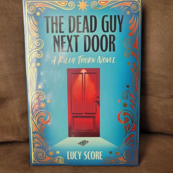 **NEW & SEALED** The Dead Guy Next Door by Lucy Score, Bookish Box Darkly - Picture 2 of 11